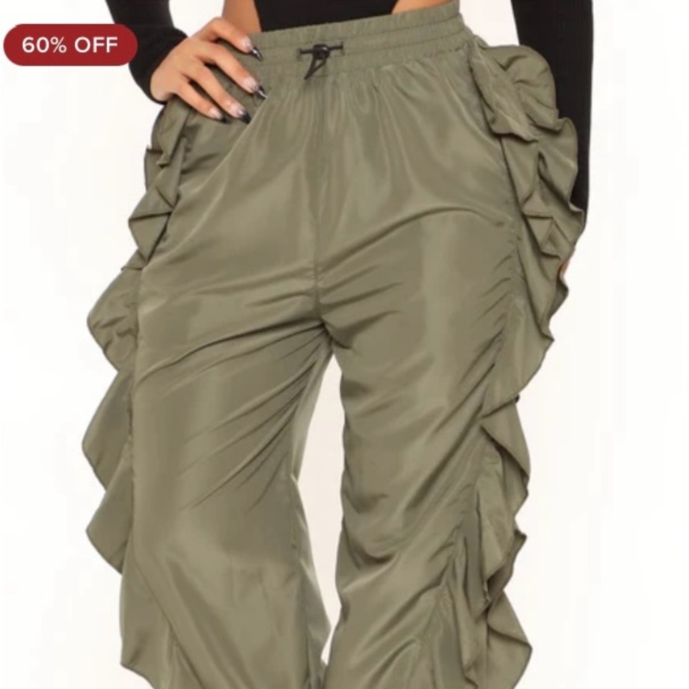 NWT 2 Pairs women’s Ruffle Joggers size Large